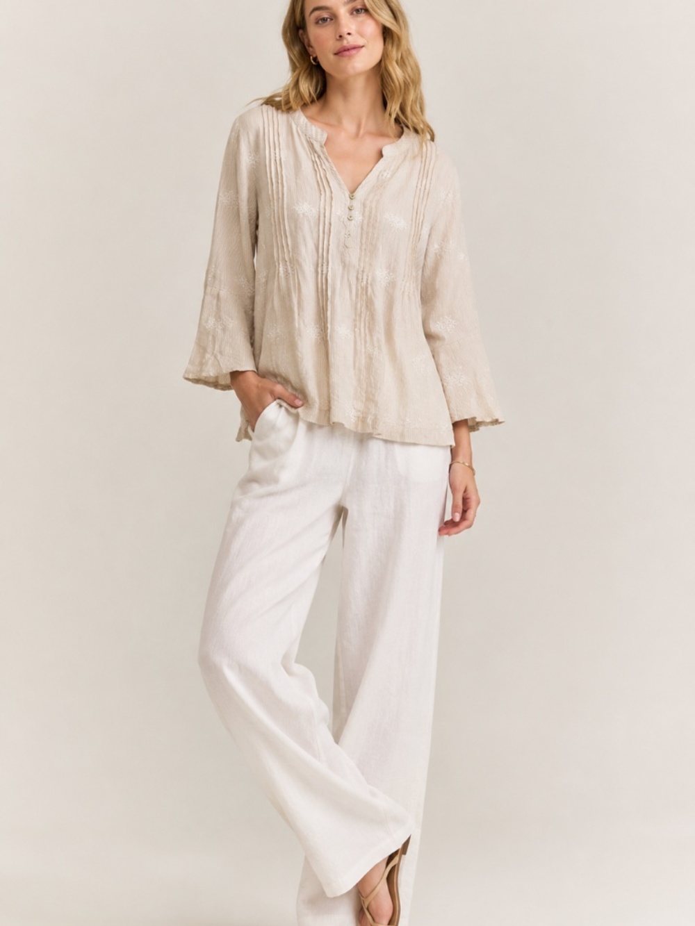 St. Tropez West Linen Embroidered Tunic Top Cream Beige Bell Sleeve Boho Size M
